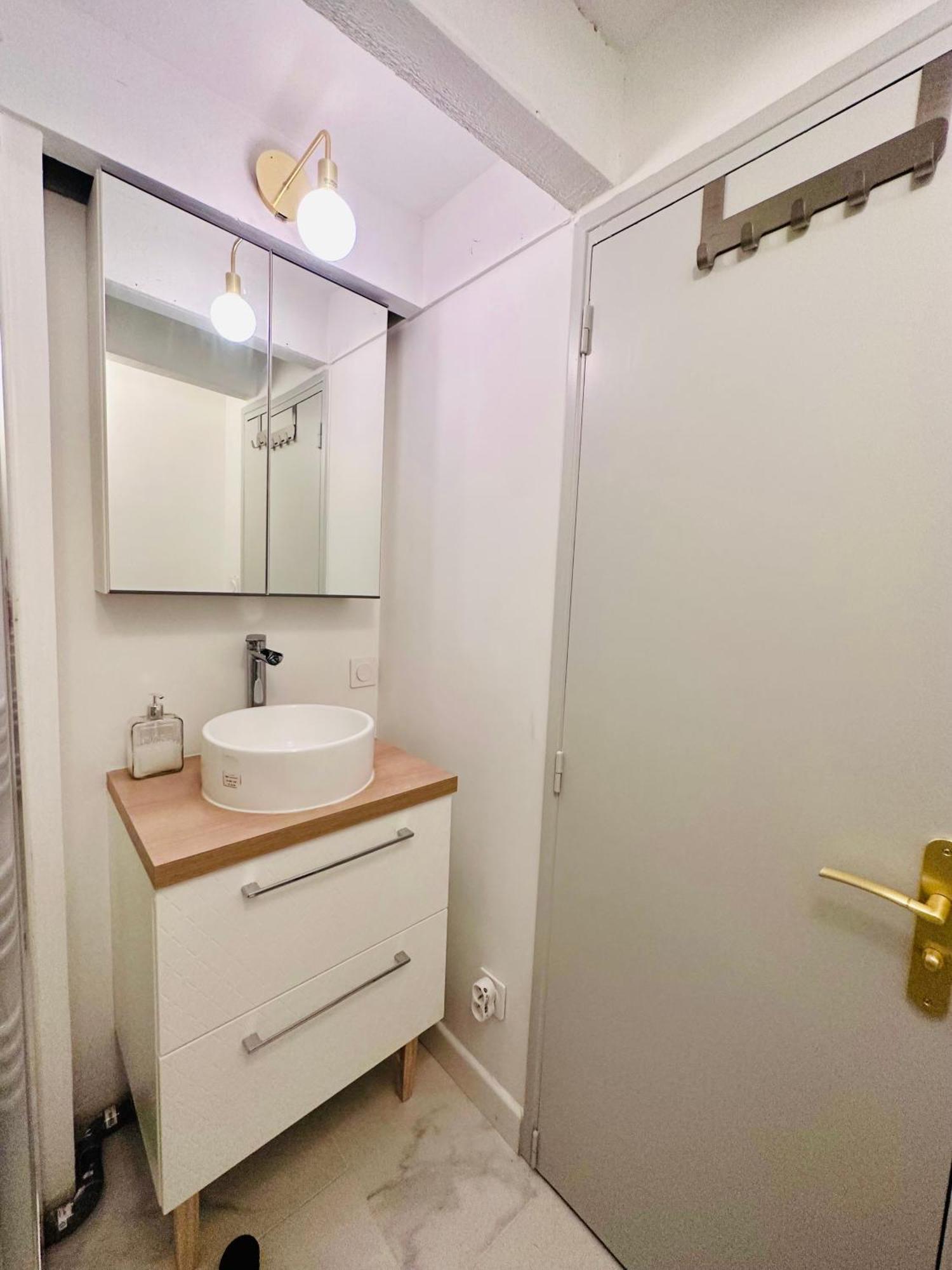 L'Etoile - Duplex Cosy De 50M2 En Centre-Ville Нім Екстер'єр фото